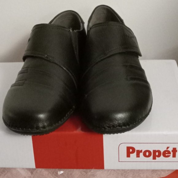 PROPET Calliope Black Leather velcro over loafers slip ons shoes NIB sz 8 1/2 M - Picture 1 of 5